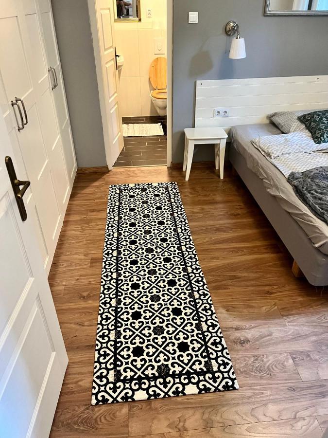 Adorable, Cosy Apartment At The Heroes' Square בודפשט מראה חיצוני תמונה