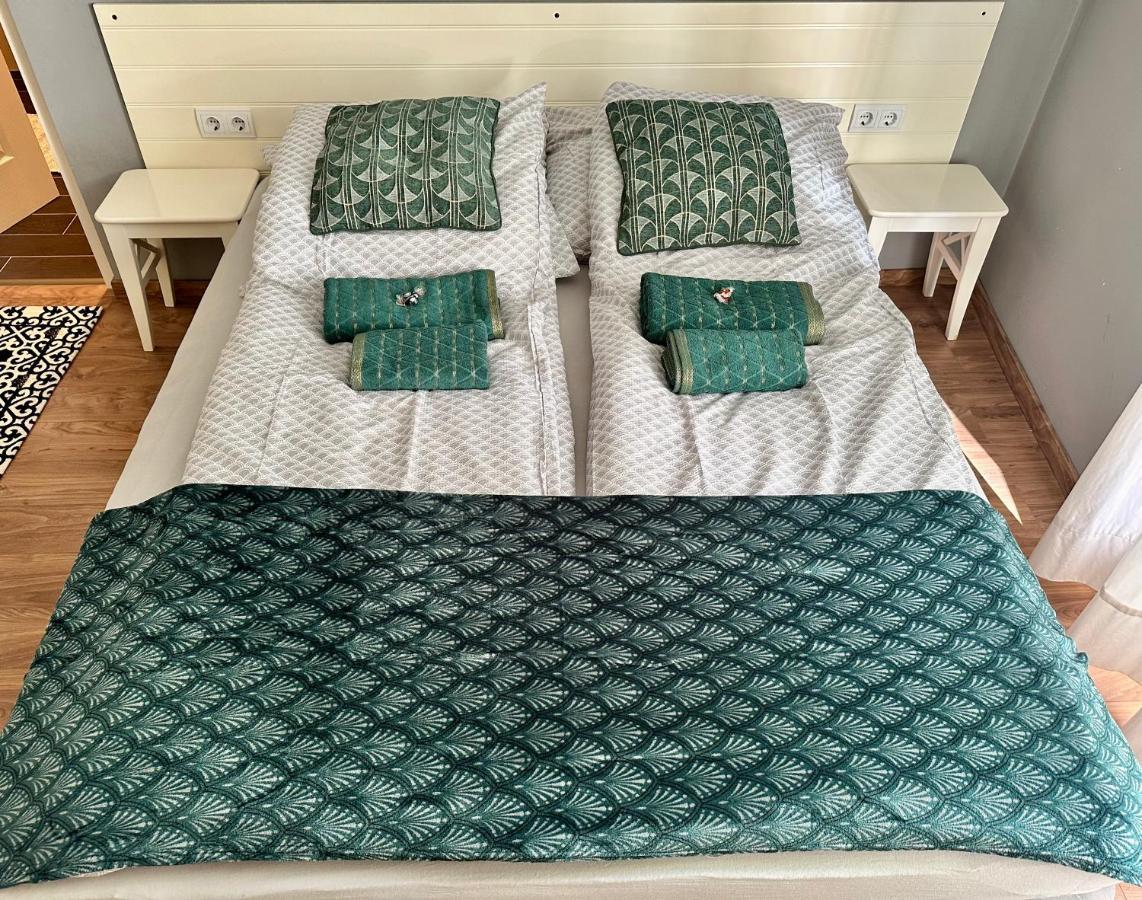 Adorable, Cosy Apartment At The Heroes' Square בודפשט מראה חיצוני תמונה